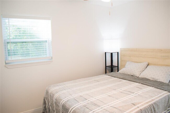 Building Photo - 5832 Dr M.L.K. Jr St N