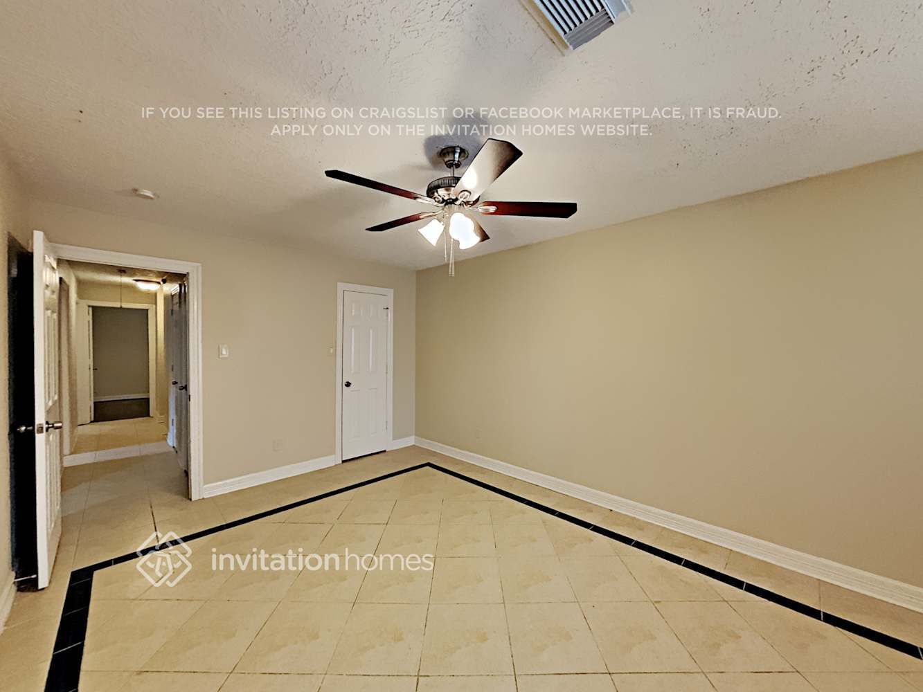 Building Photo - 16395 Havenpark Dr