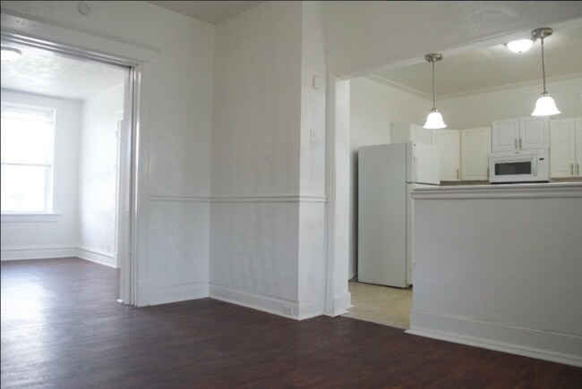 Building Photo - 3146 Keokuk St