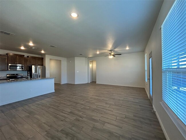 Building Photo - 2232 Hornbeam St