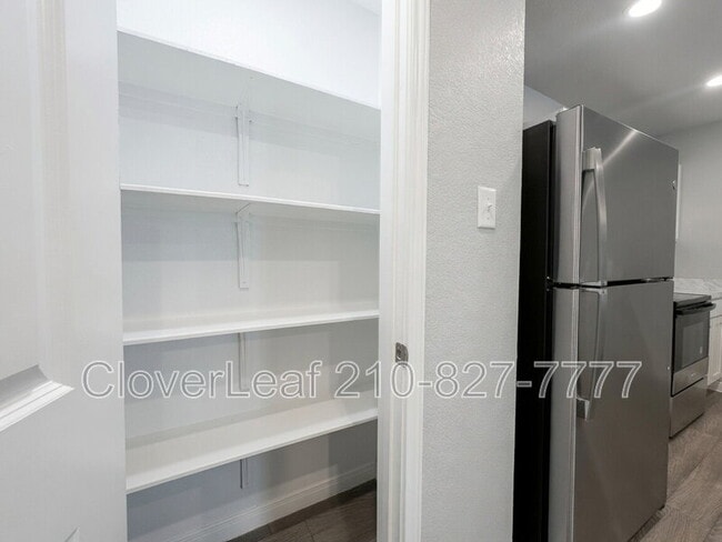 Building Photo - 1317 Orchard Oaks