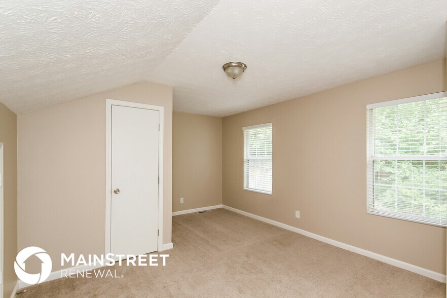 Building Photo - 640 Windchase Pl