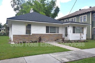 Building Photo - 707 E Lime St