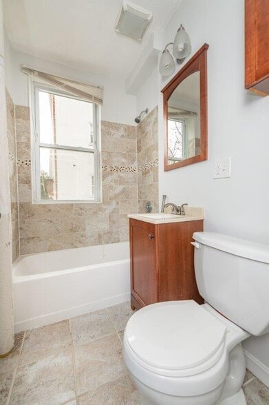 Building Photo - 132 Highland Rd