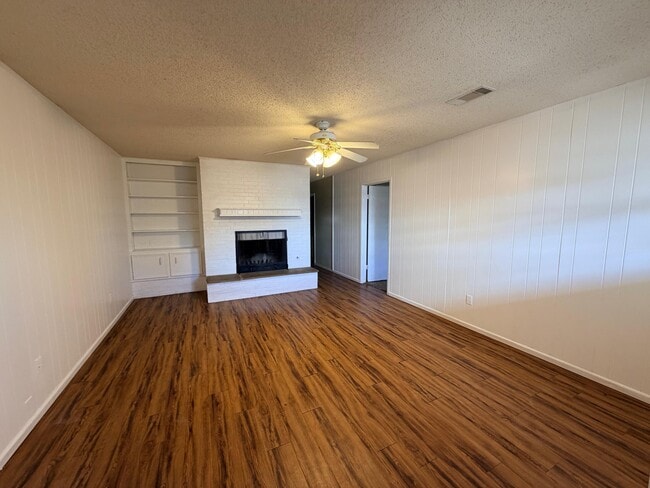 Building Photo - 3314 81st St