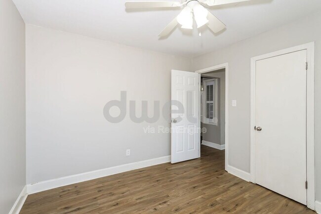 Building Photo - 1918 Dabney Dr