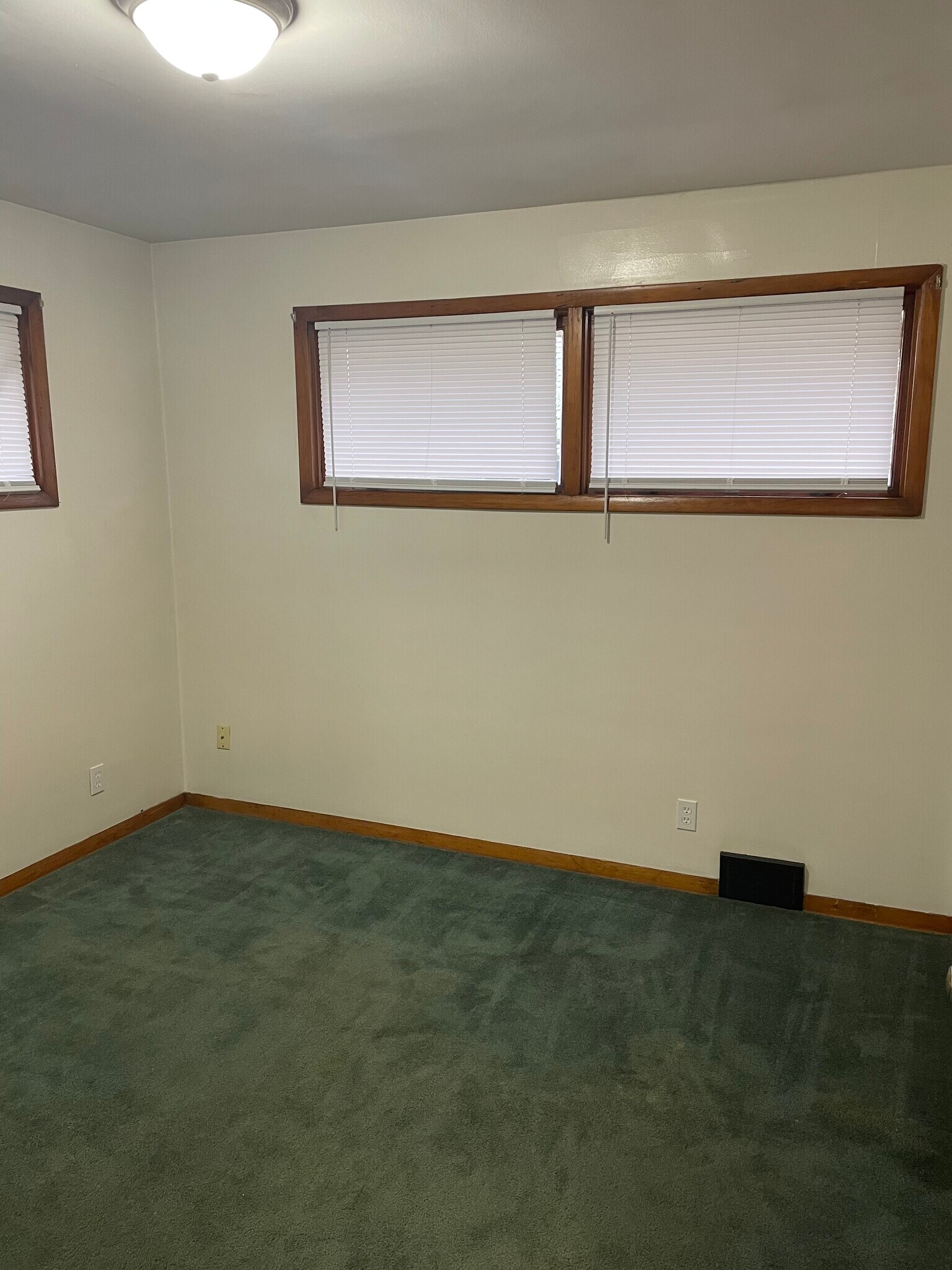 Building Photo - 1396 Goodyear Blvd