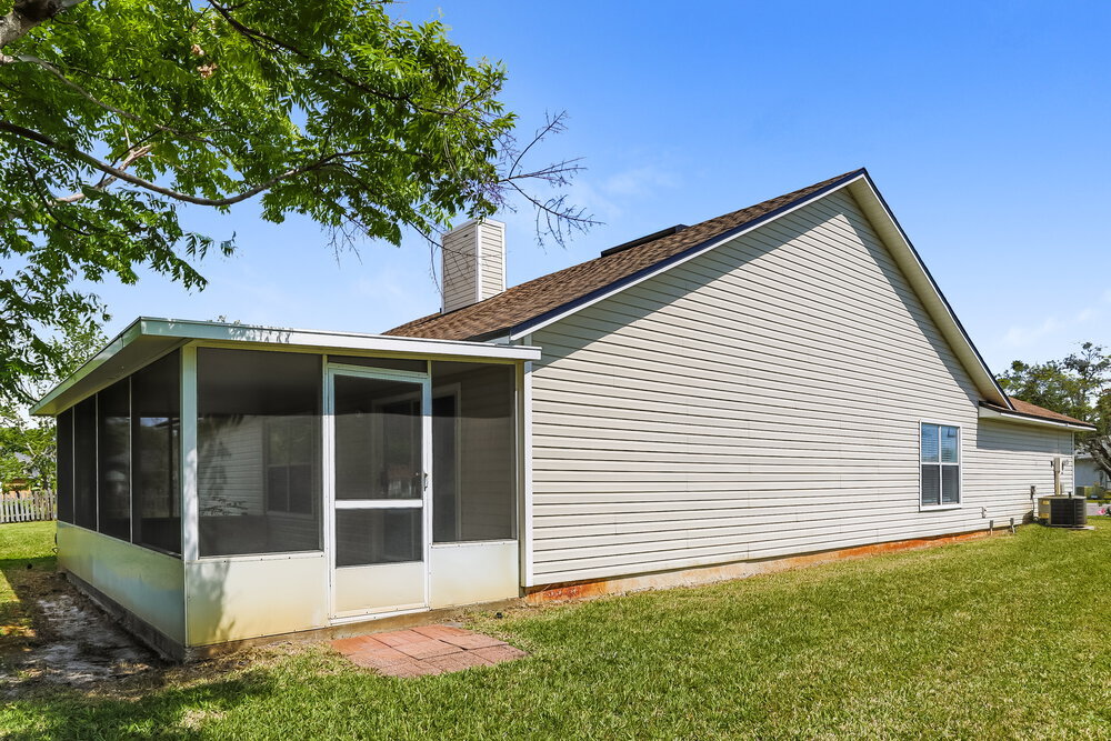 Building Photo - 1568 Saddlebrook Ln