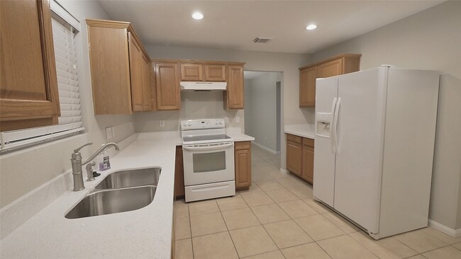 Building Photo - 1335 Hidden Canyon Rd