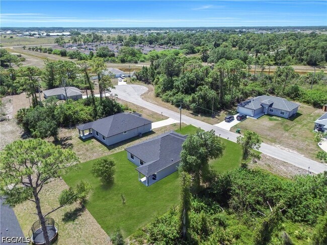 Building Photo - 6208 Forest Ct