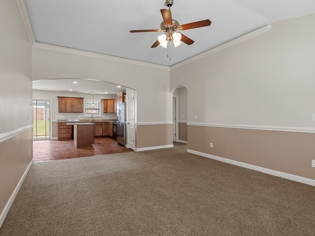 Building Photo - 3BR/2BA Inman Gem with Pool Access & Firep...