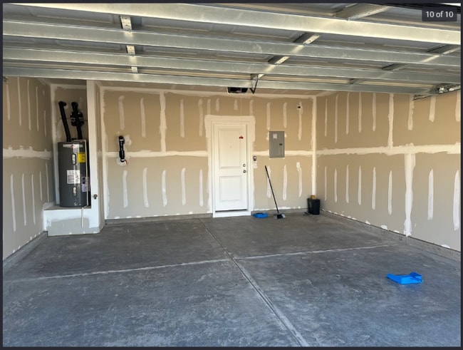 Building Photo - 874 McKenzie Pk Ter