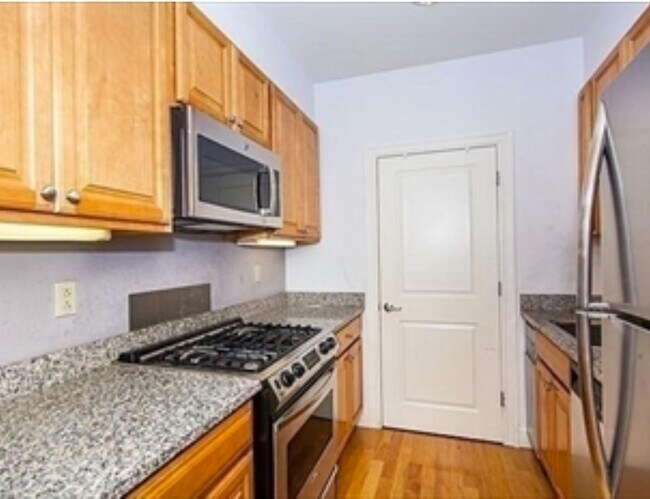 Primary Photo - 1724 Washington St