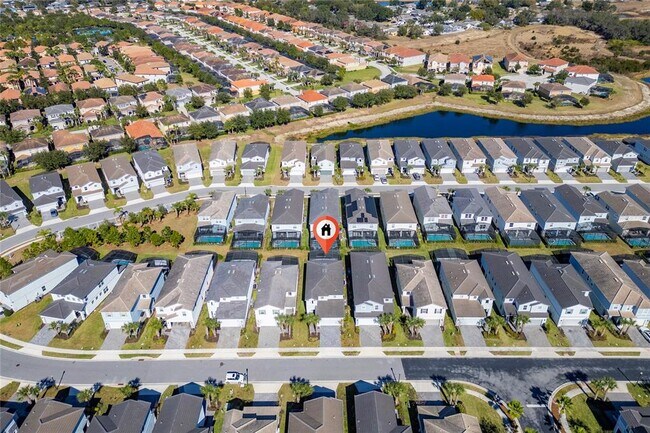 Building Photo - 7336 Oakmoss Loop