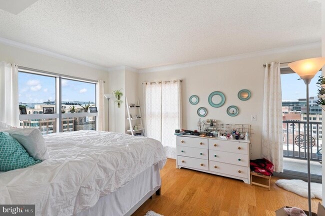 Building Photo - 777 7th St NW