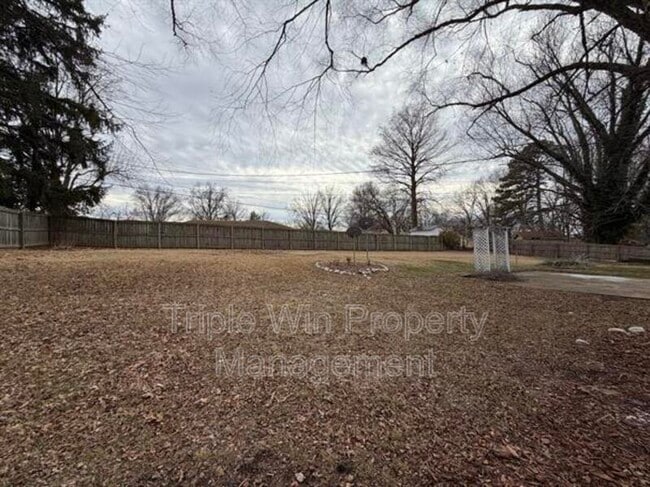 Building Photo - 30 Rolling Hills Dr