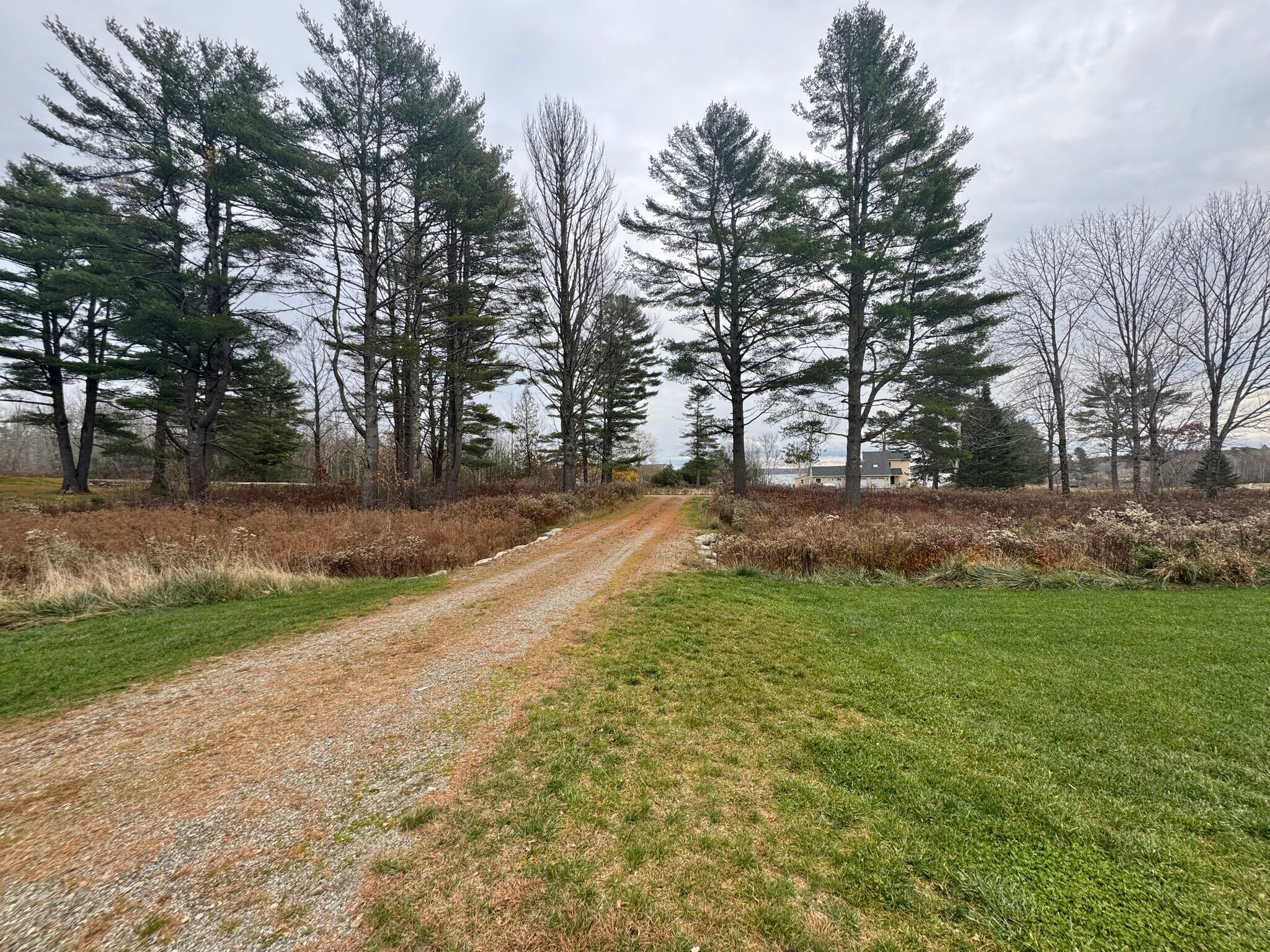 Building Photo - 49 Fort Point Cove Rd