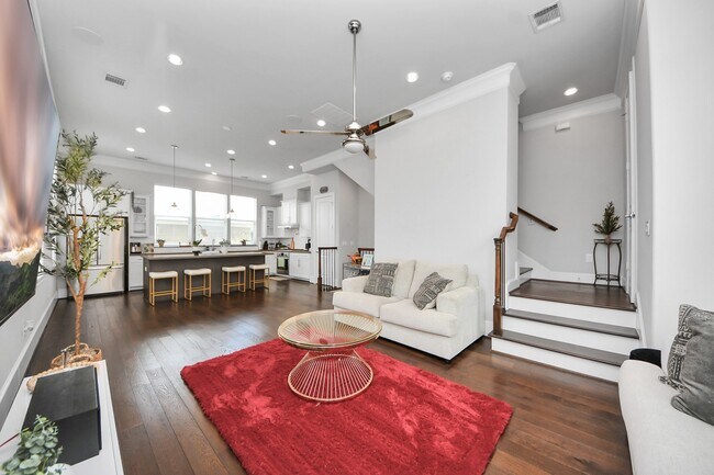 Building Photo - 9614 Riddlewood Ln