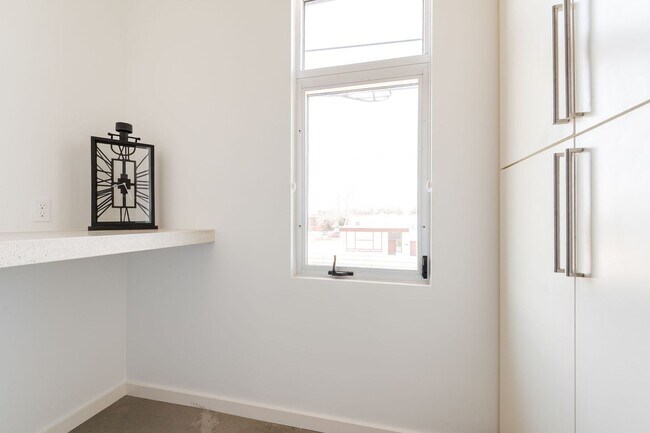 Building Photo - Modern Living + Downtown OKC + 3 bedrooms + 2 Car Garage