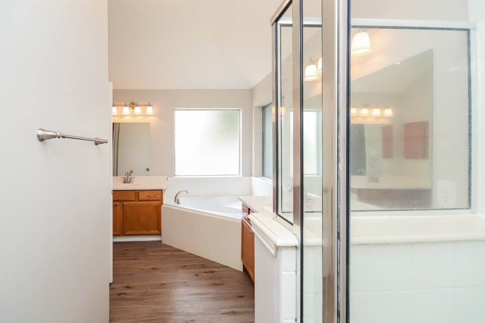 Building Photo - 6614 Valerian Ln