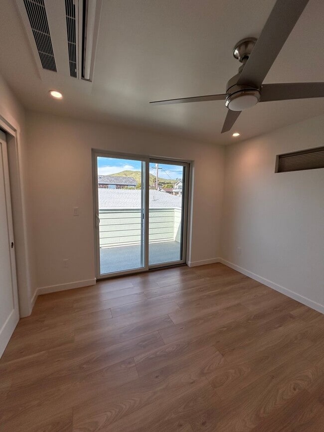 Building Photo - 599 San Jacinto St