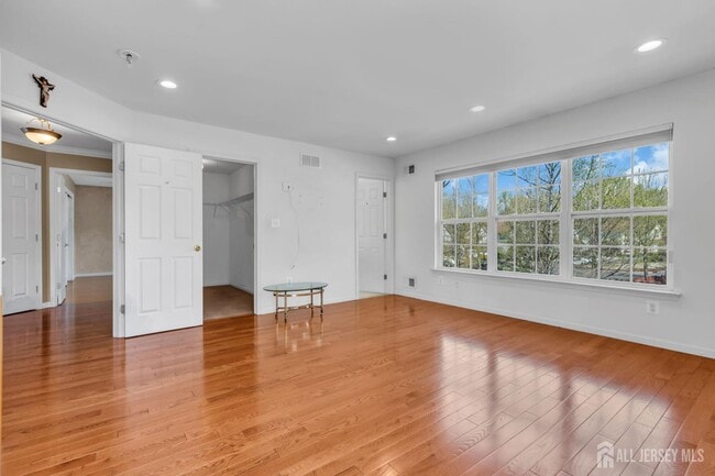 Building Photo - 1 Johnson St