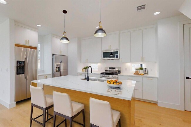 Building Photo - 4800 Prock Ln
