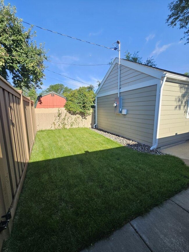 Building Photo - 2 bedroom in Billings MT 59102