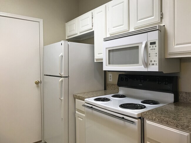 Building Photo - Awesome 1/1 in Great Location