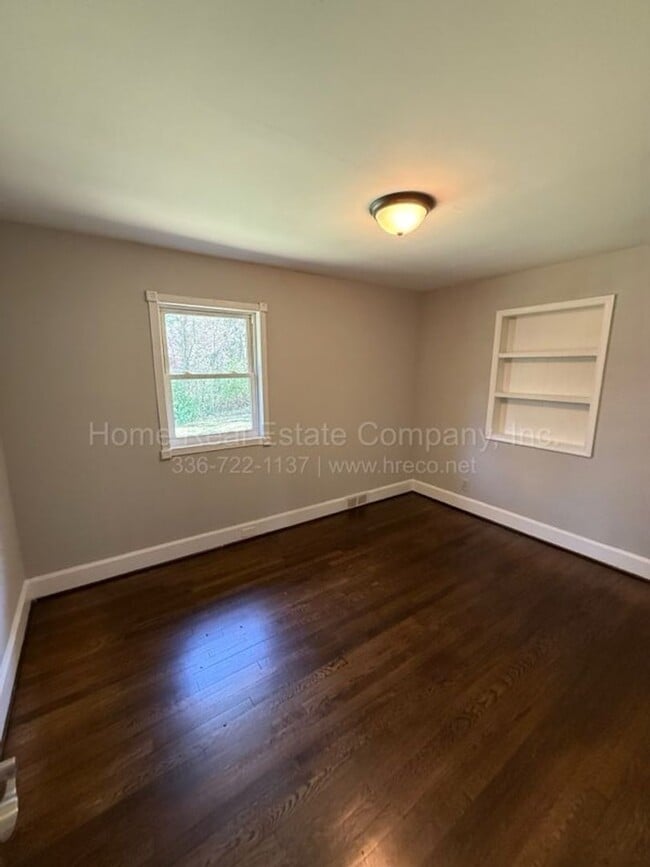 Building Photo - 1125 Bolton St