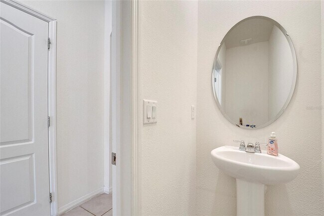 Building Photo - 1394 Yellow Finch Dr