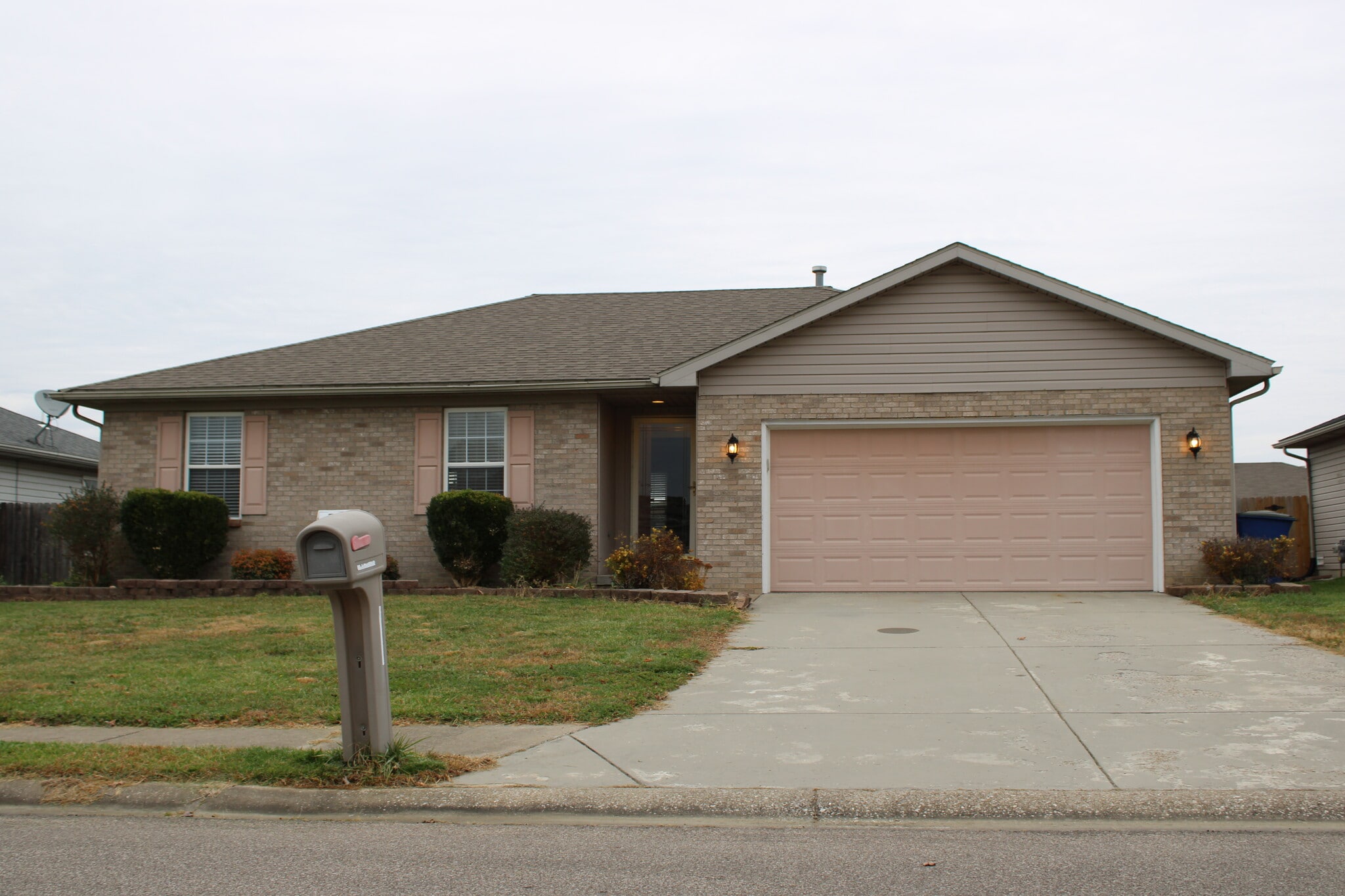Building Photo - 12541 Kenai Dr