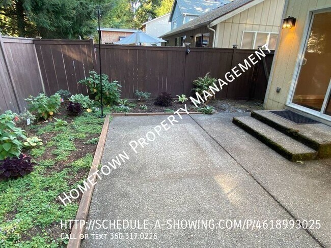 Building Photo - Chambers Creek Beauty - Available NOW!