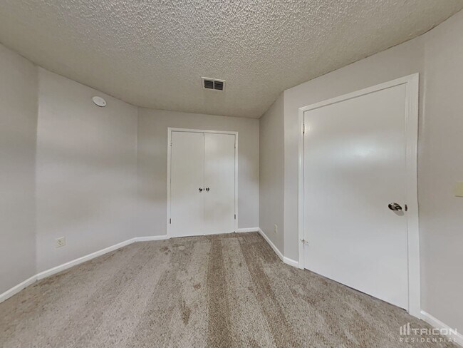 Building Photo - 71 Naugatuck Dr