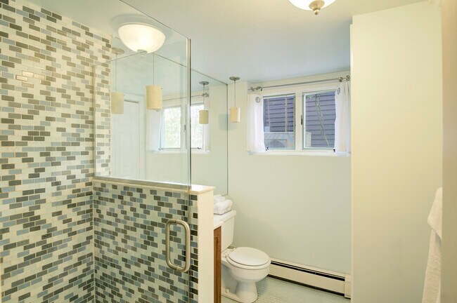 Building Photo - 34 Heather Ln