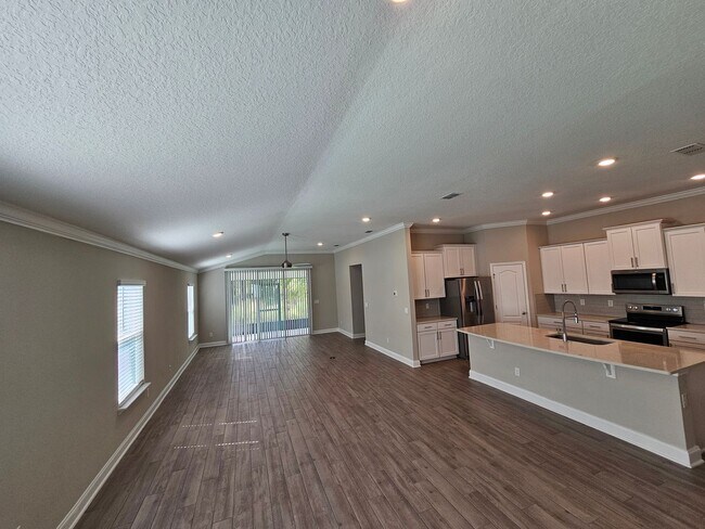 Building Photo - Sawmill Branch 4 Bedroom 2 Bath 3 Car Garage Home