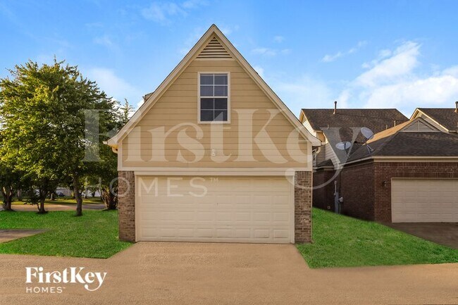 Building Photo - 7923 Bay Meadow Cir S