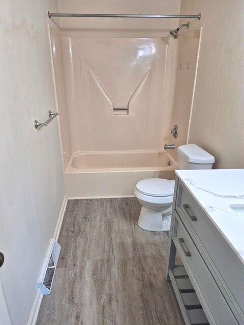 Building Photo - 227 Lakefront Blvd