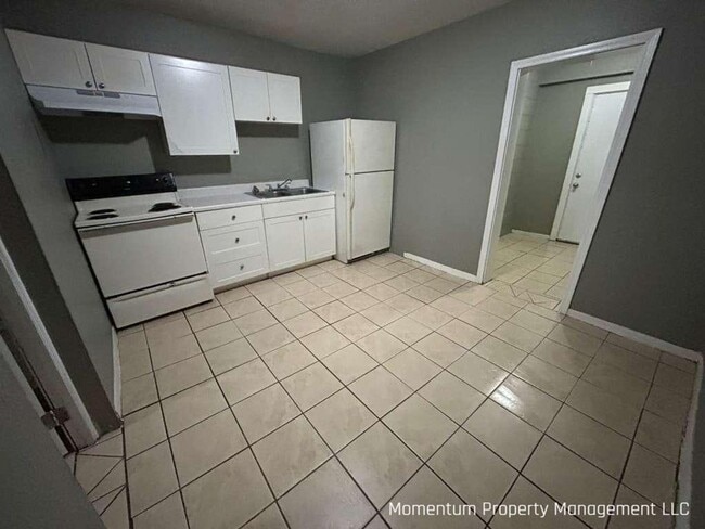 Building Photo - Cute 1/1 Duplex in Bartow-***MOVE IN BEFORE THE END OF MAY-GET JUNE RENT FOR FREE!!***