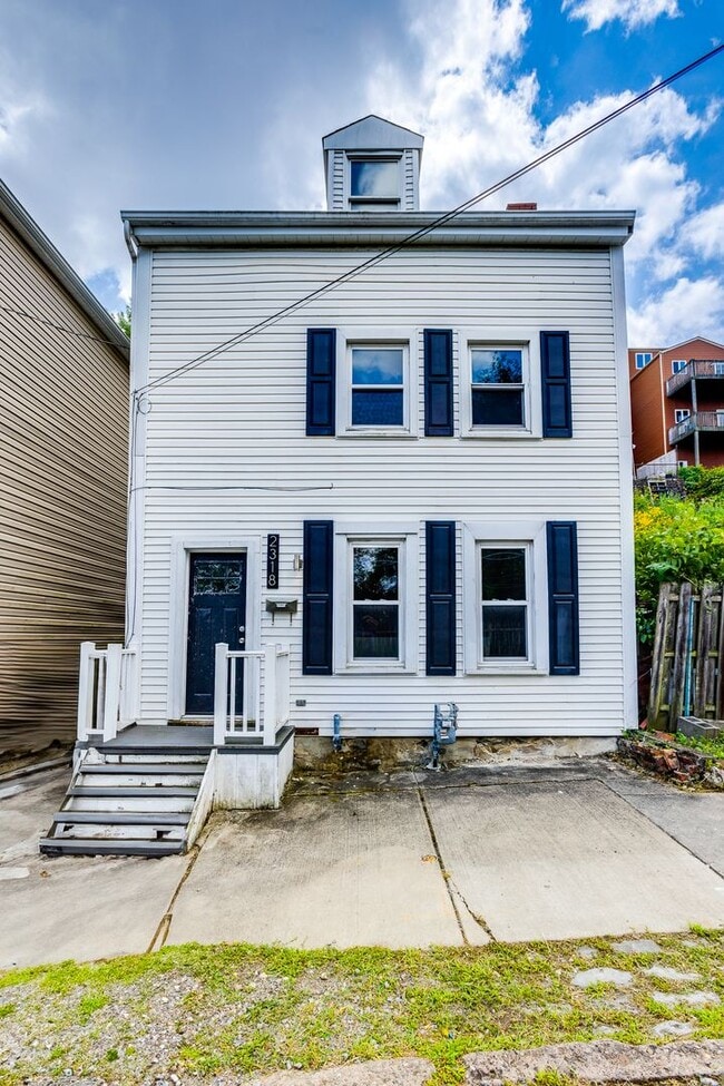 Building Photo - 2318 Leticoe St