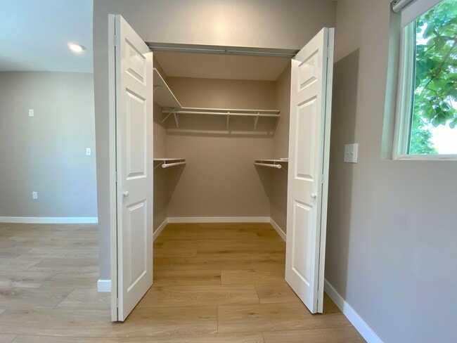 Building Photo - Discover Modern Living in Glendale's Newes...