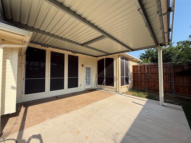 Building Photo - 1221 Hillcrest Dr
