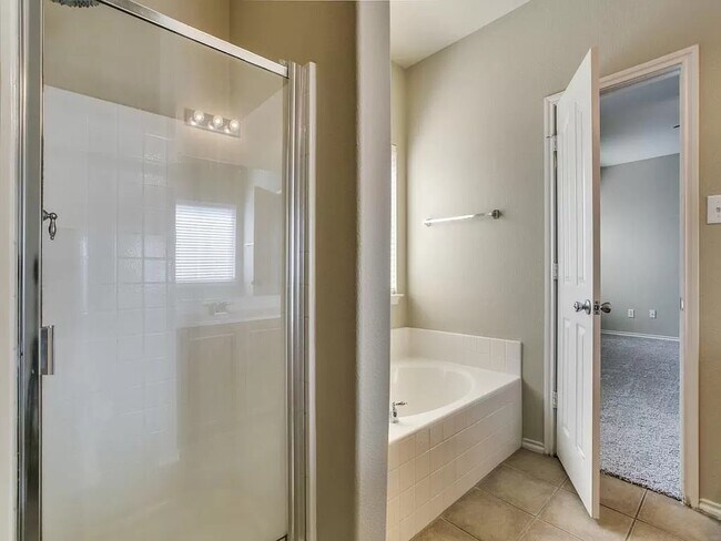 Building Photo - 13212 Alyssum Dr