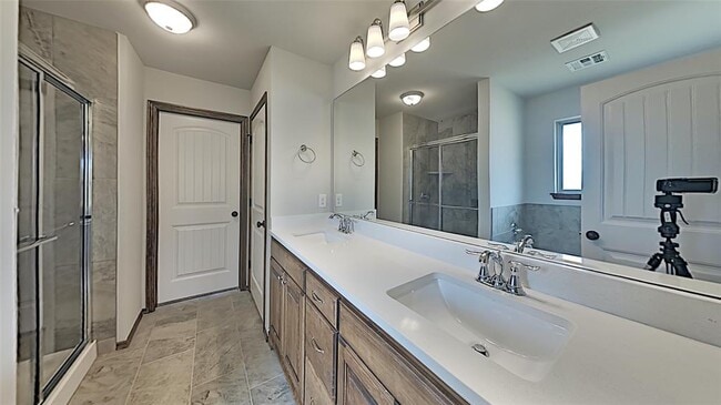 Building Photo - 7100 Daxton Ct