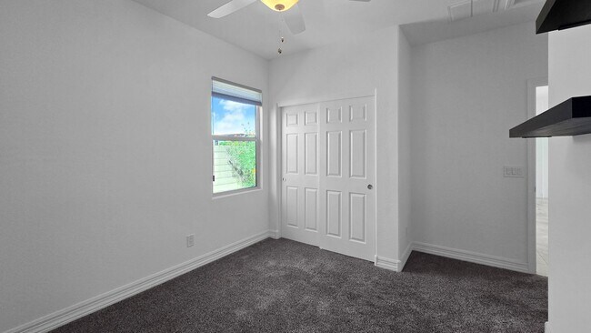 Building Photo - Gorgeous home in gated 55+ community of Canta Mia!