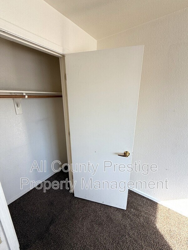 Building Photo - 16033 N 25th St