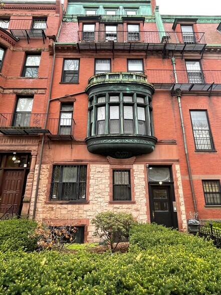 Building Photo - 188 Marlborough St
