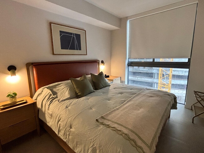 Building Photo - 11 NE 6th St