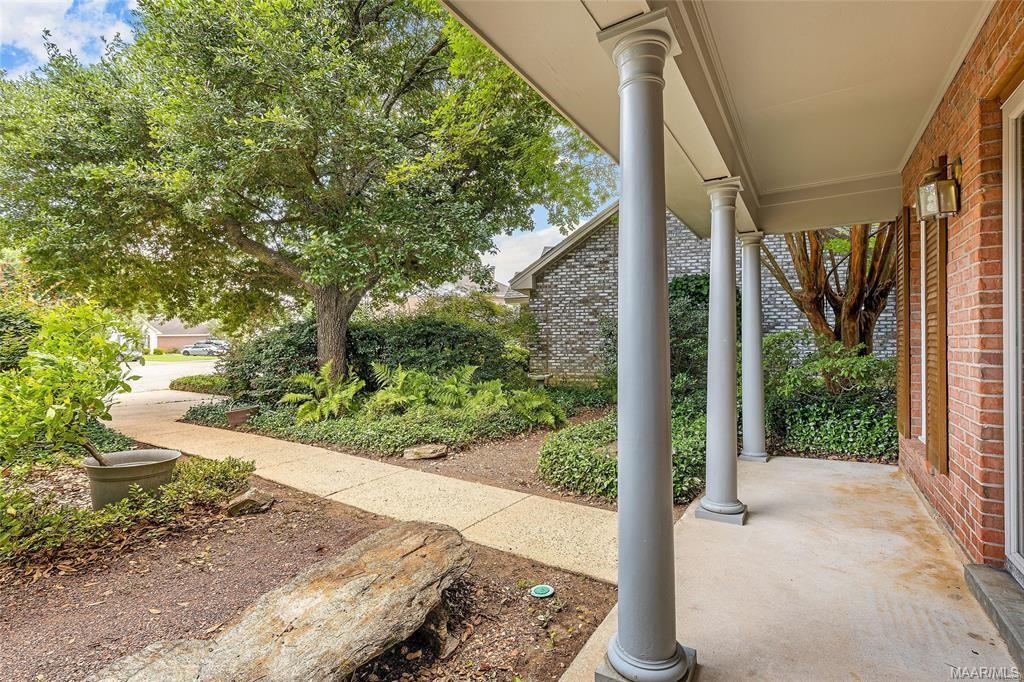 Building Photo - 557 Forest Ridge Ct