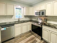 Building Photo - 5645 Thea Ln